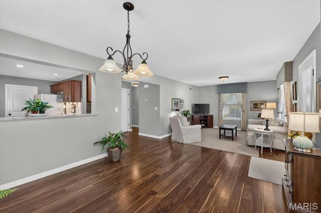 1215 Oakland Avenue, Edwardsville, IL 62025