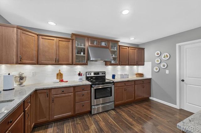 1215 Oakland Avenue, Edwardsville, IL 62025
