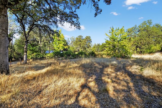 3130 Lakey Lane, Redding, CA 96003
