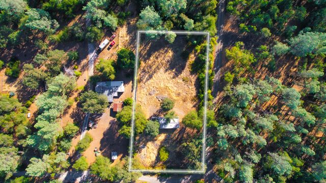 3130 Lakey Lane, Redding, CA 96003