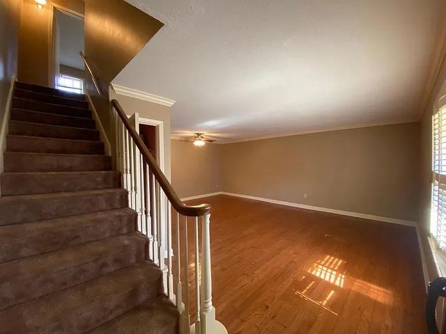 5718 Quince Rd Apt 13, Memphis, TN 38119