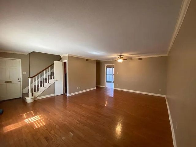 5718 Quince Rd Apt 13, Memphis, TN 38119