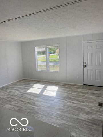 377 Locustwood Drive, North Vernon, IN 47265