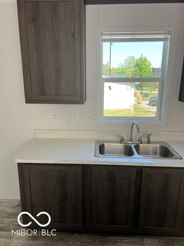 377 Locustwood Drive, North Vernon, IN 47265
