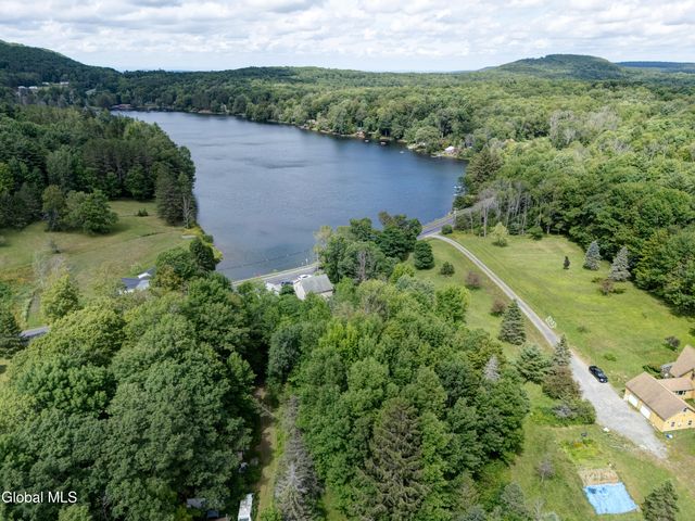 113 Quiet Path, Summit, NY 12175
