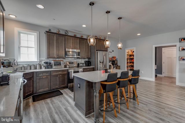 1006 MAIDEN GRASS DR, La Plata, MD 20646