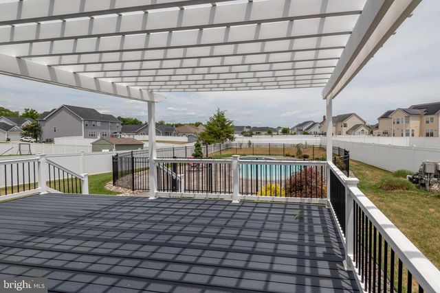 1006 MAIDEN GRASS DR, La Plata, MD 20646