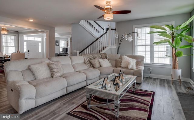 1006 MAIDEN GRASS DR, La Plata, MD 20646