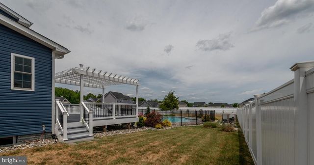 1006 MAIDEN GRASS DR, La Plata, MD 20646