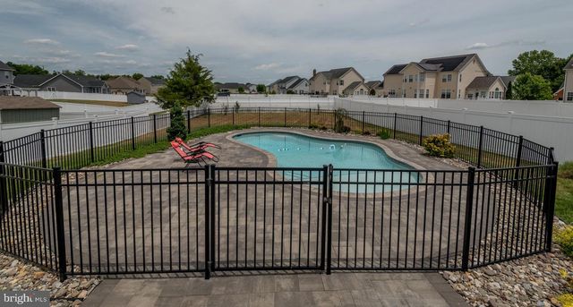 1006 MAIDEN GRASS DR, La Plata, MD 20646