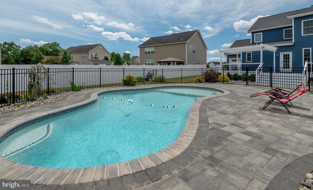 1006 MAIDEN GRASS DR, La Plata, MD 20646