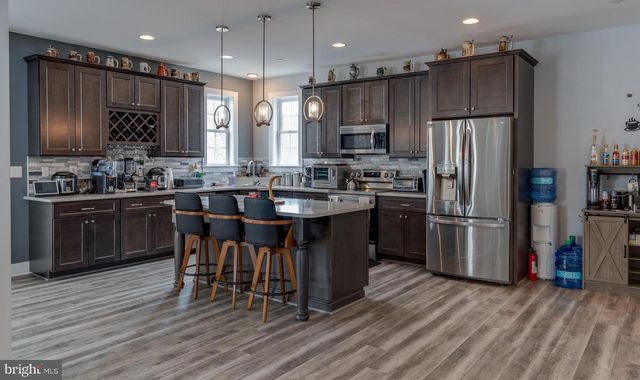 1006 MAIDEN GRASS DR, La Plata, MD 20646