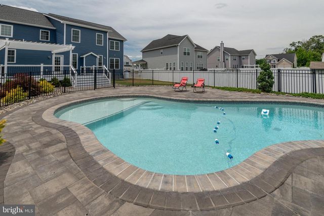 1006 MAIDEN GRASS DR, La Plata, MD 20646