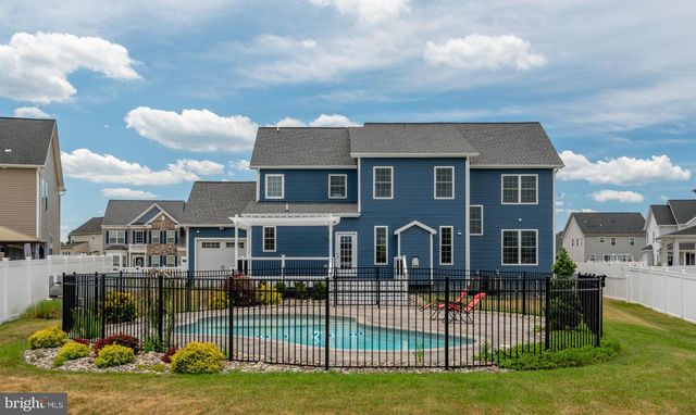1006 MAIDEN GRASS DR, La Plata, MD 20646