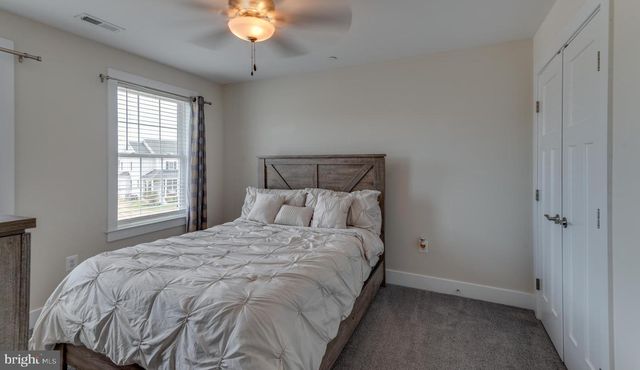 1006 MAIDEN GRASS DR, La Plata, MD 20646