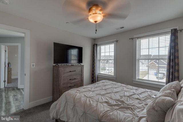 1006 MAIDEN GRASS DR, La Plata, MD 20646