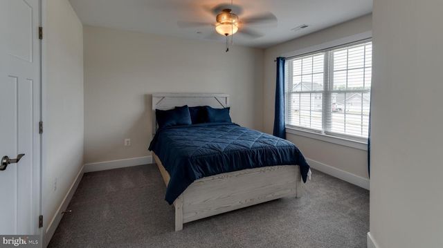 1006 MAIDEN GRASS DR, La Plata, MD 20646
