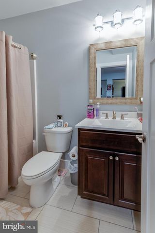 1006 MAIDEN GRASS DR, La Plata, MD 20646