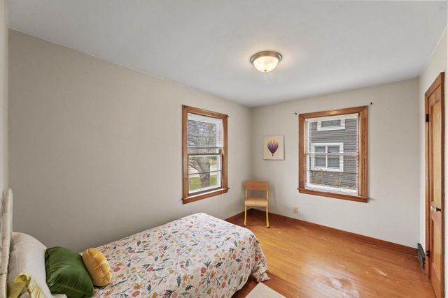 754 Summit AVENUE, Oconomowoc, WI 53066