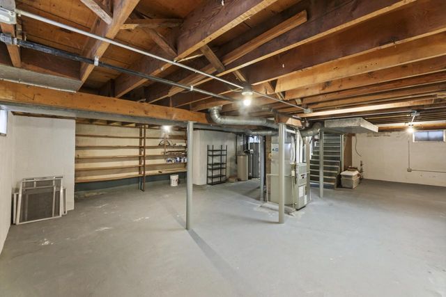 754 Summit AVENUE, Oconomowoc, WI 53066