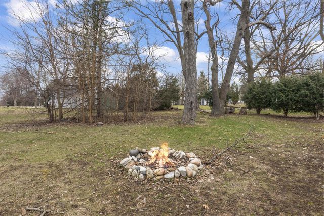 754 Summit AVENUE, Oconomowoc, WI 53066