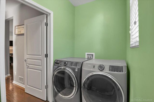 49479 Gaviota Lane, Macomb Twp, MI 48044