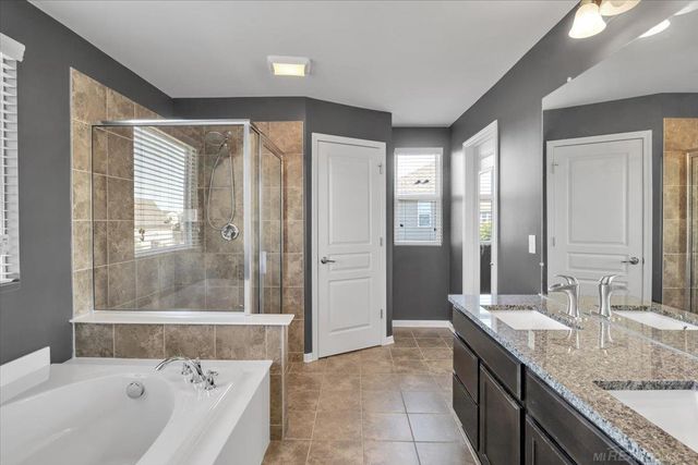 49479 Gaviota Lane, Macomb Twp, MI 48044