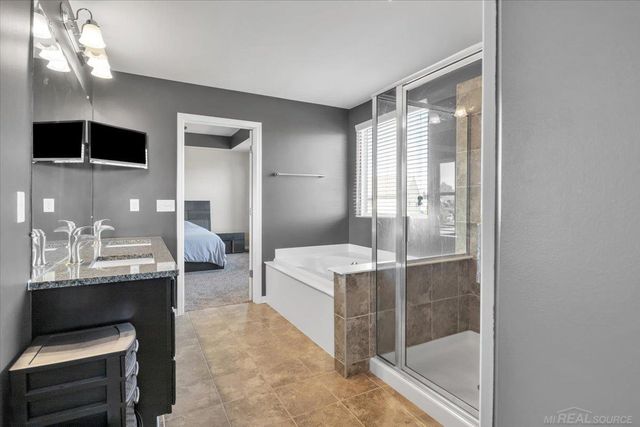 49479 Gaviota Lane, Macomb Twp, MI 48044