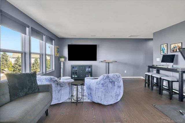 49479 Gaviota Lane, Macomb Twp, MI 48044