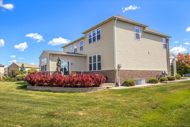 49479 Gaviota Lane, Macomb Twp, MI 48044