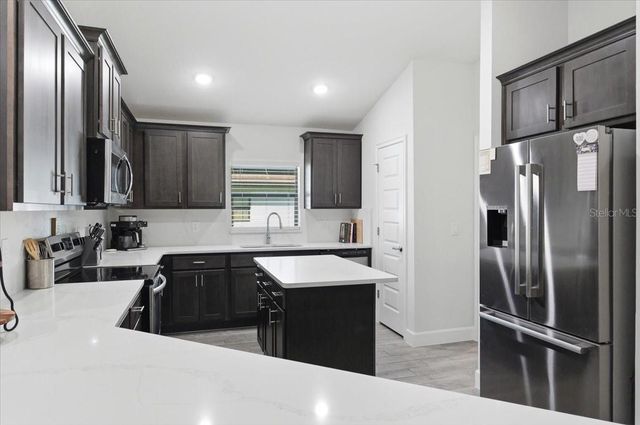 477 LAKE VISTA DRIVE, Auburndale, FL 33823