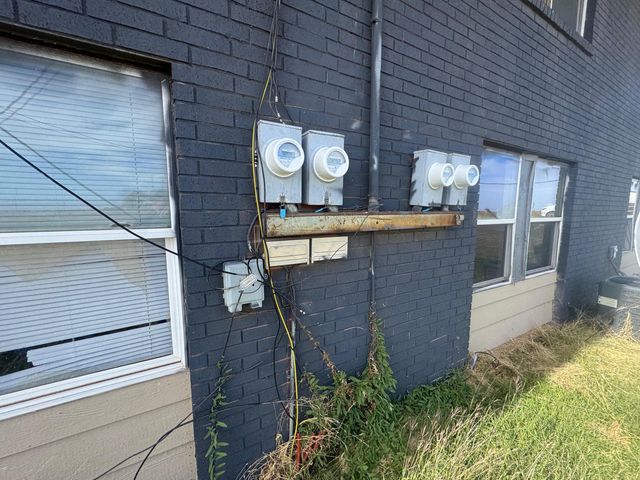 103 Pecos Place, Plainview, TX 79072