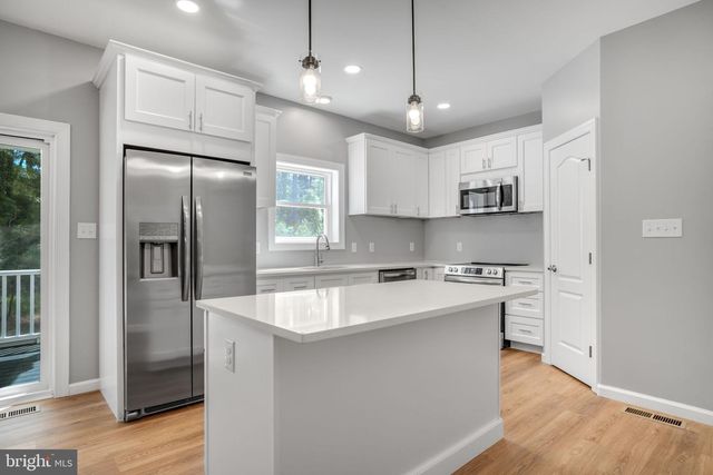 3047 DINGHY CT, Greenbackville, VA 23356