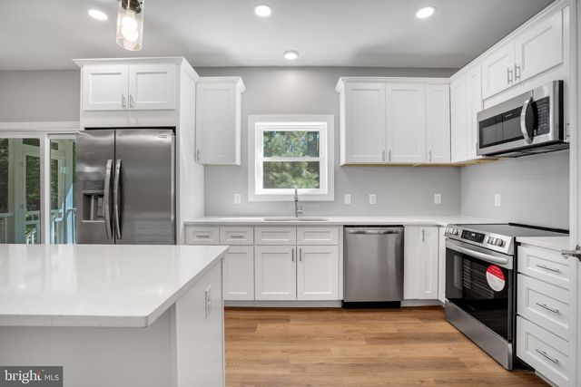 3047 DINGHY CT, Greenbackville, VA 23356