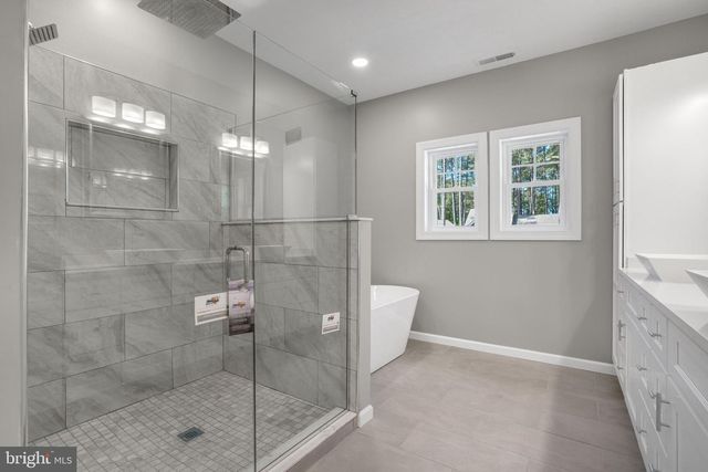 3047 DINGHY CT, Greenbackville, VA 23356