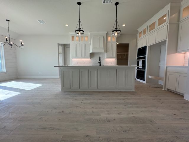 137 Red Fox, Godley, TX 76044