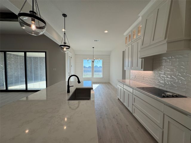 137 Red Fox, Godley, TX 76044