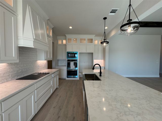 137 Red Fox, Godley, TX 76044