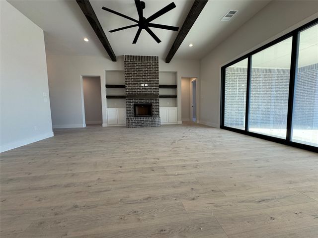 137 Red Fox, Godley, TX 76044