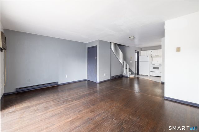 111 Wooster Street 1C, Naugatuck, CT 06770