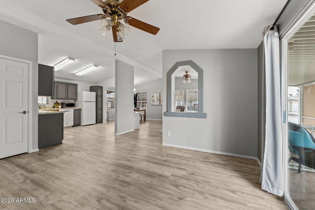 Image 18 of property listing at 2401 W SOUTHERN Avenue 155, Tempe, AZ 85282