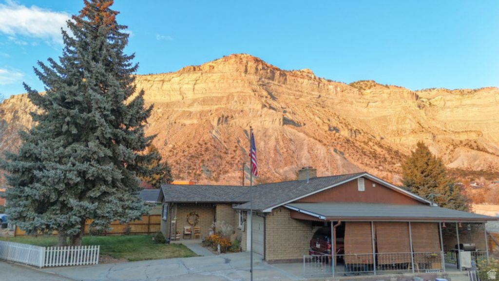 79 GARDEN ST, Helper, UT 84526