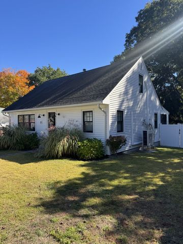 31 Mckenney Cir, Andover, MA 01810
