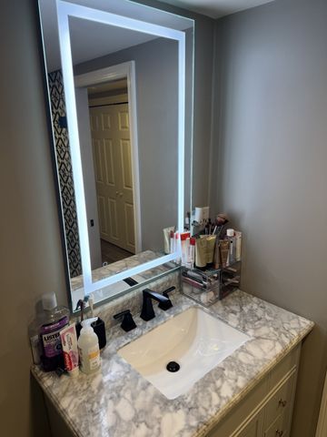 31 Mckenney Cir, Andover, MA 01810