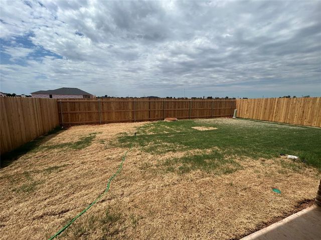 20429 Mule Deer Drive, Edmond, OK 73012