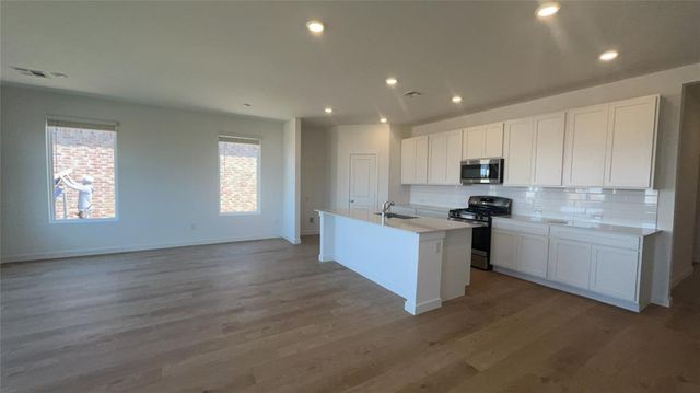 20429 Mule Deer Drive, Edmond, OK 73012