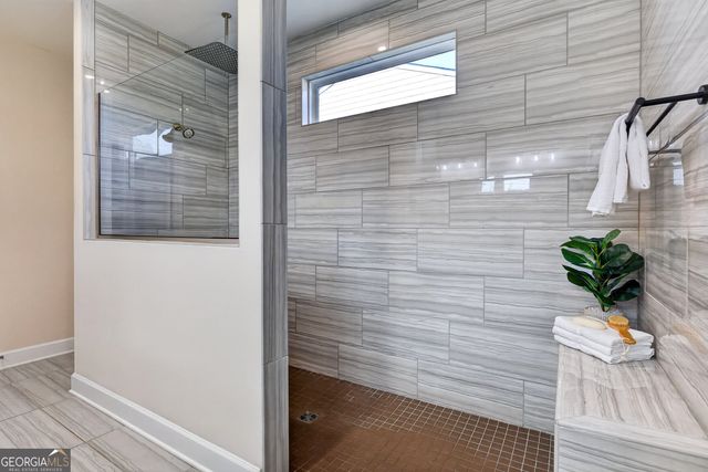 566 Colebrook Way, Peachtree City, GA 30269