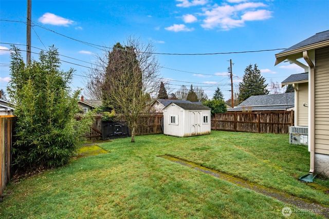 220 S 47th Street, Tacoma, WA 98408