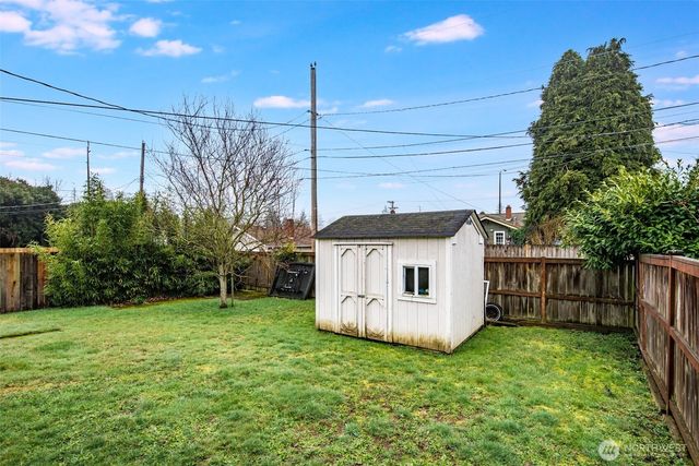 220 S 47th Street, Tacoma, WA 98408