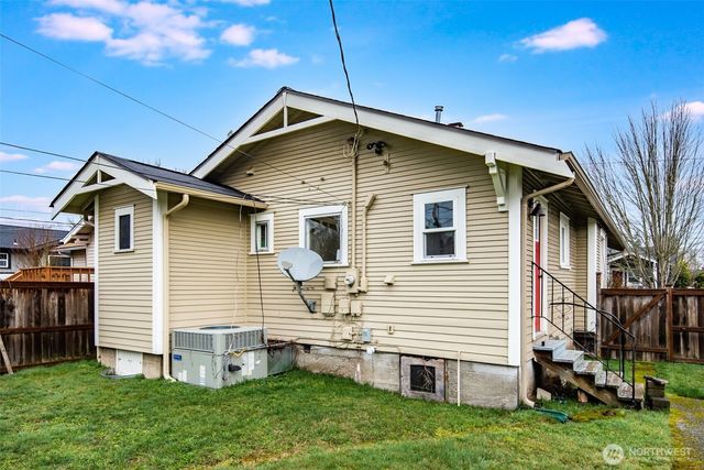 220 S 47th Street, Tacoma, WA 98408